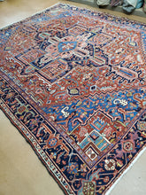 Load image into Gallery viewer, Antique Heriz Rug