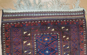 Hand-knotted Rug and Carpet