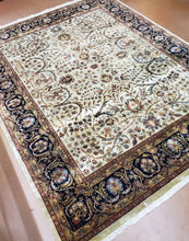 Load image into Gallery viewer, Fine Indian Sarouk Rug 